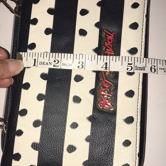 Women’s Betsey Johnson Crossbody Bag - Picture 12 of 15